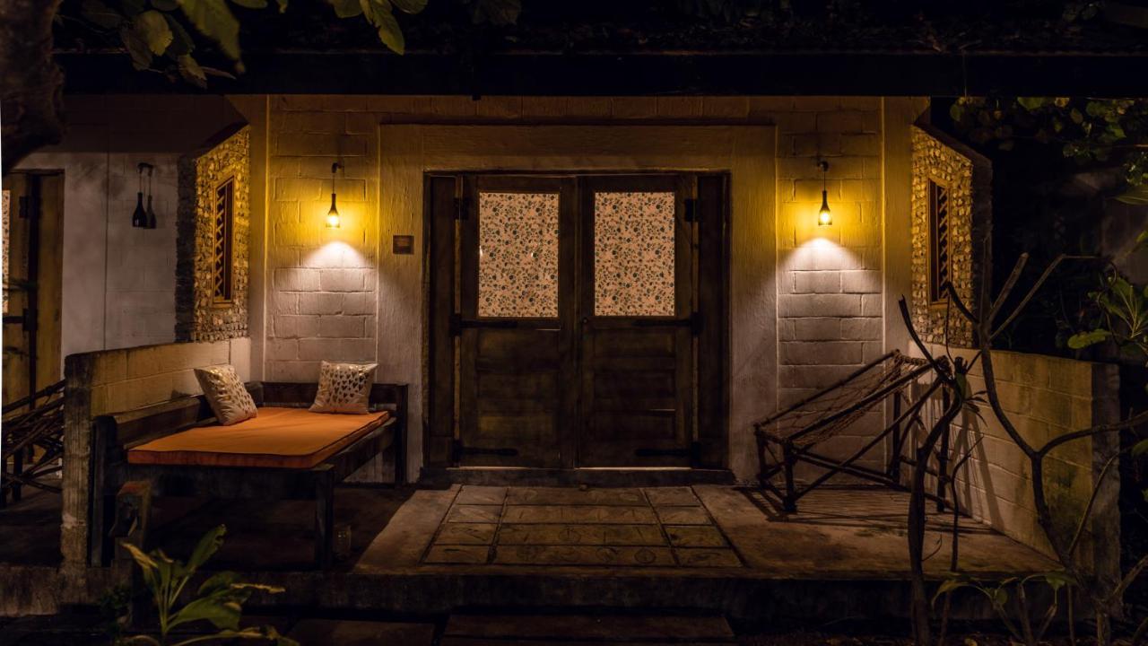 Hotel Mi Lugar Maldives à Nolhivaranfaru Extérieur photo