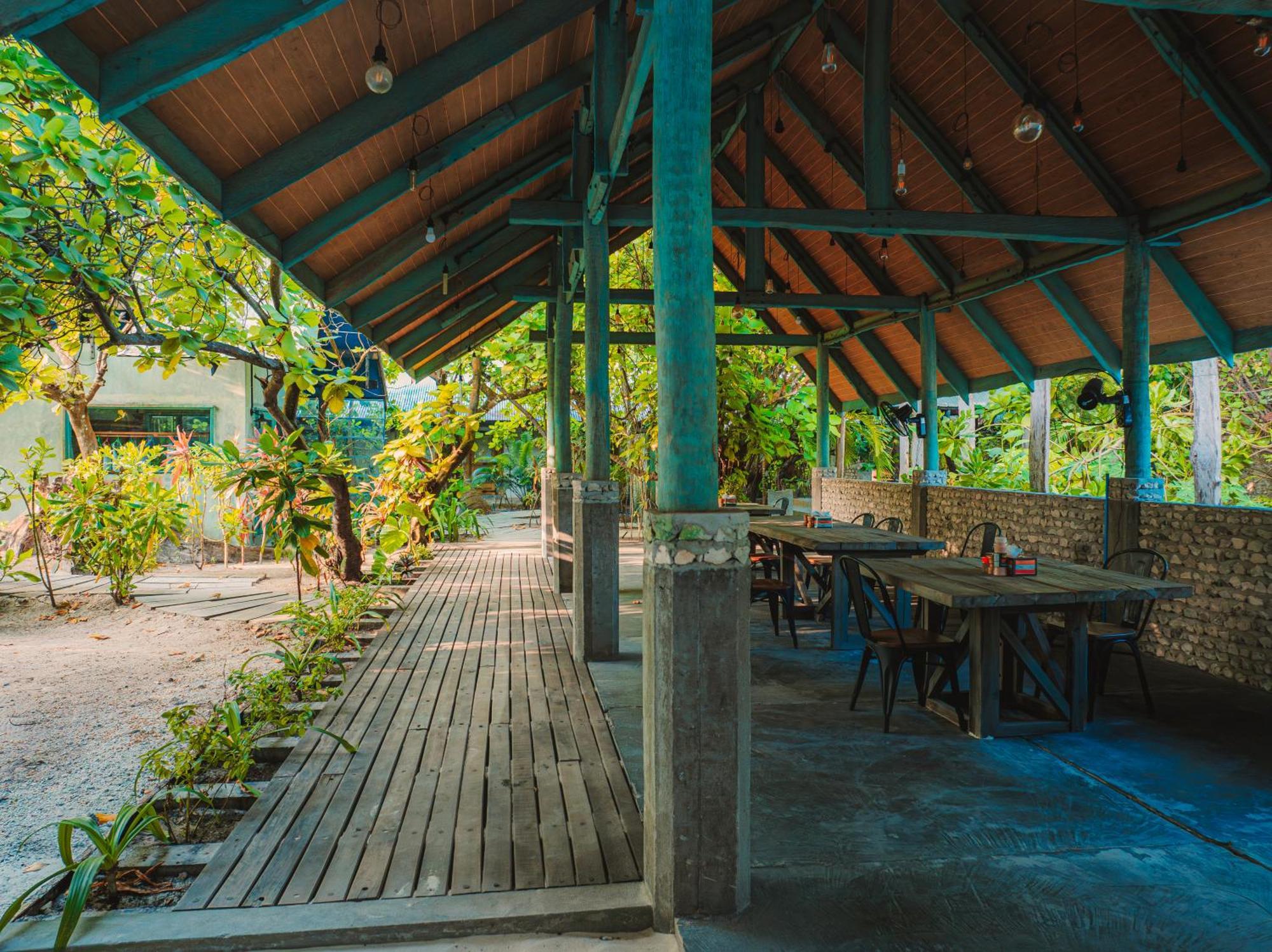 Hotel Mi Lugar Maldives à Nolhivaranfaru Extérieur photo